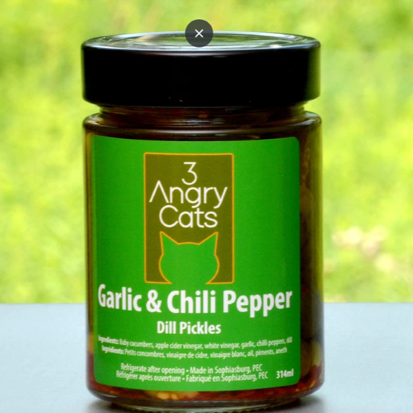 3 Angry Cats Garlic & Chili Pepper Dill Pickles