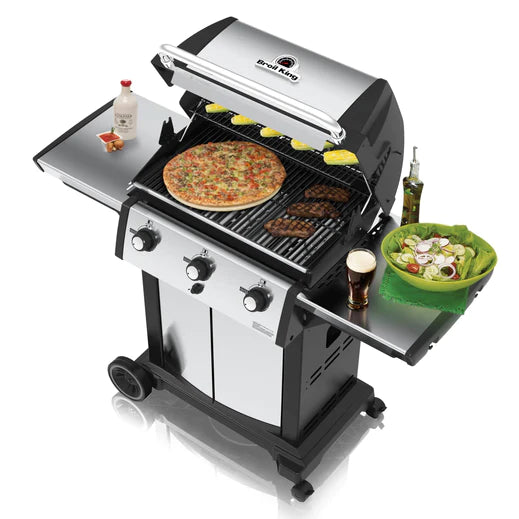 Broil King SIGNET 320 3-Burner BBQ with Heavy-Duty Cast Iron Cooking Grids